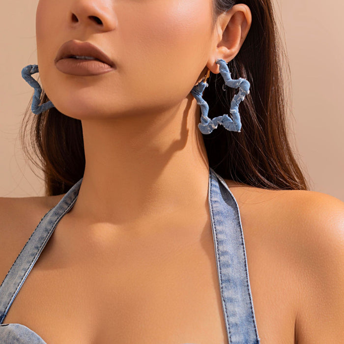 Niche design, sweet and cool geometric circular earrings, elegant and minimalist denim earrings