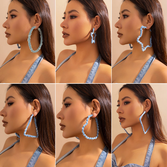Niche design, sweet and cool geometric circular earrings, elegant and minimalist denim earrings